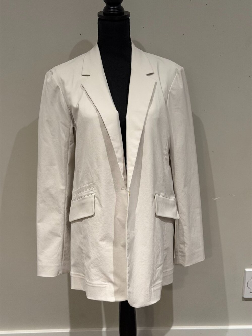 Lululemon Relaxed-Fit Twill Blazer Bone Medium BNWT